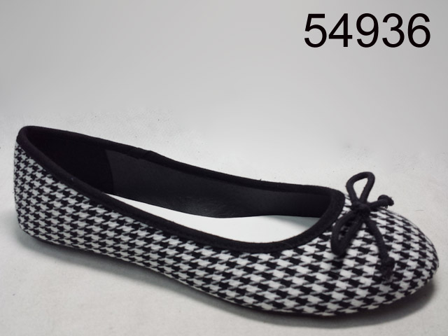 54936 BLACK x WHITE